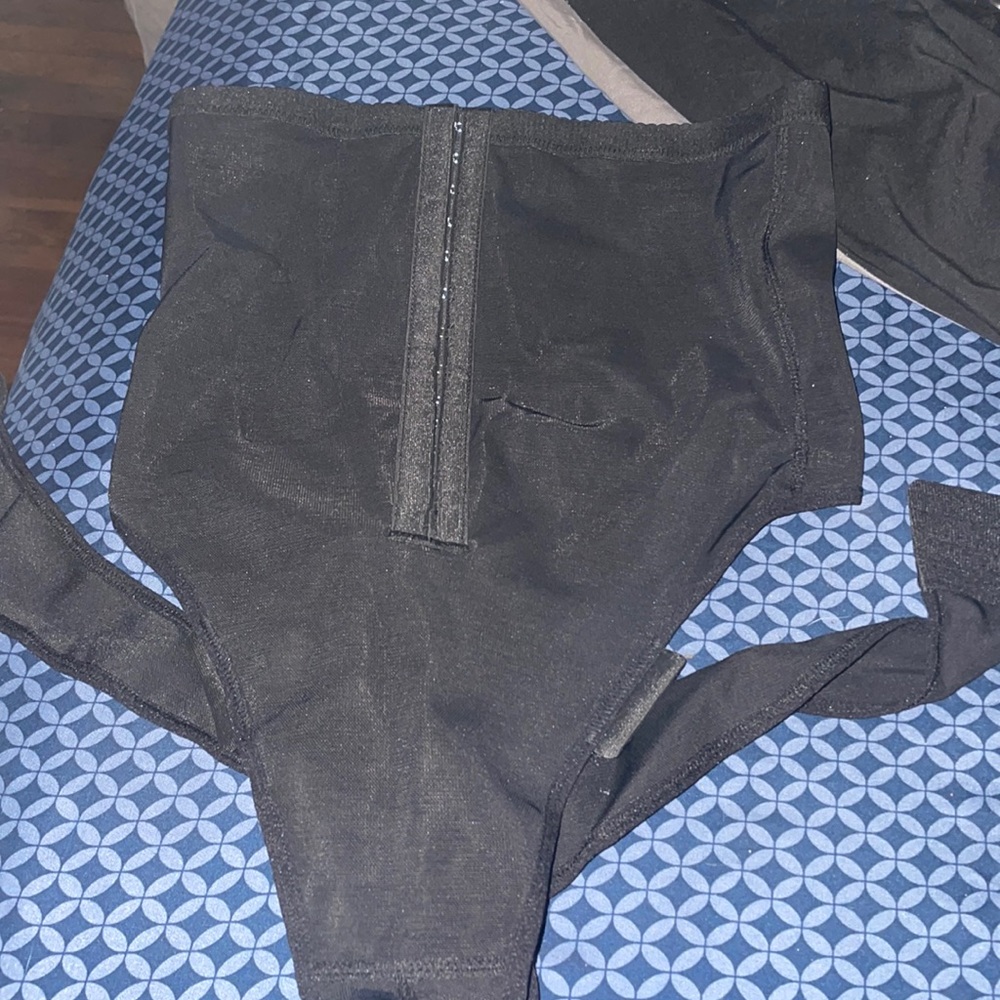 Waist trainer/Butt lifter undergarment